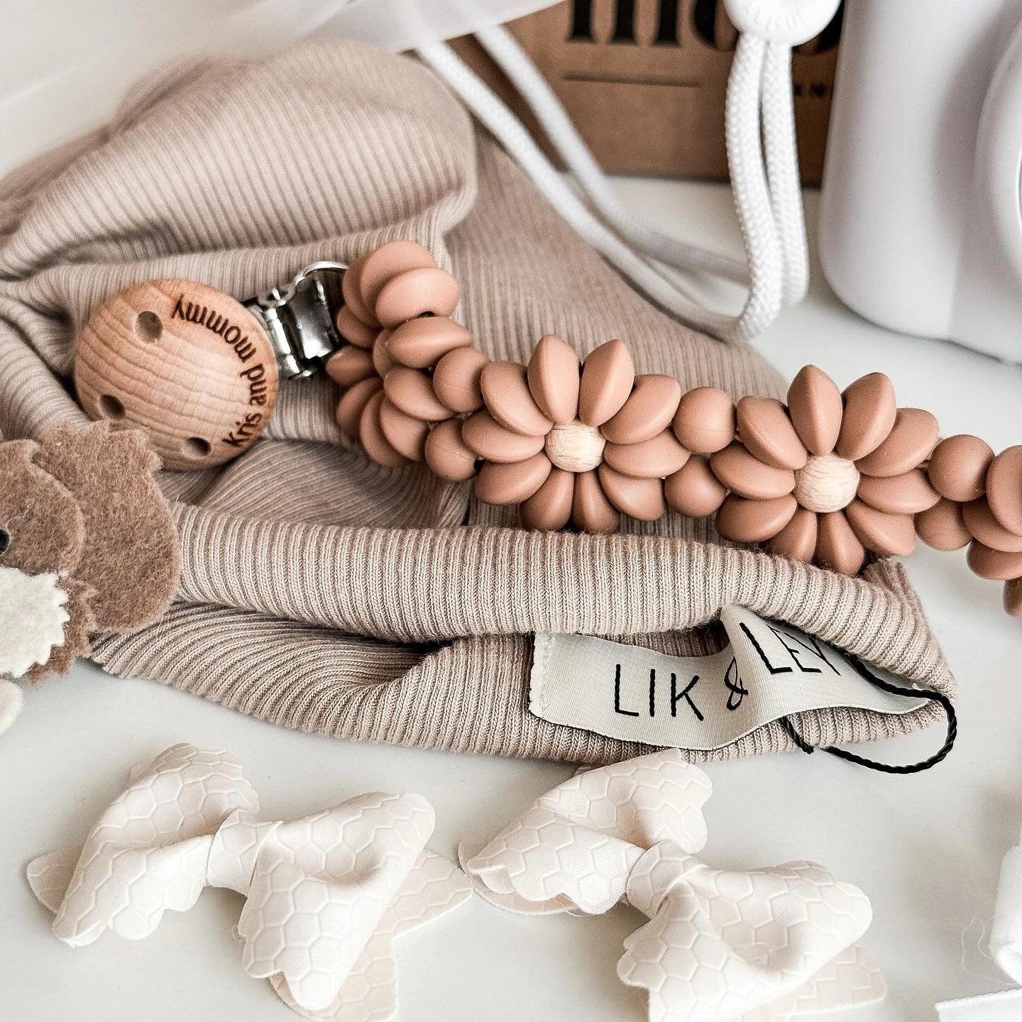 Pastel Daisy Pacifier Clip